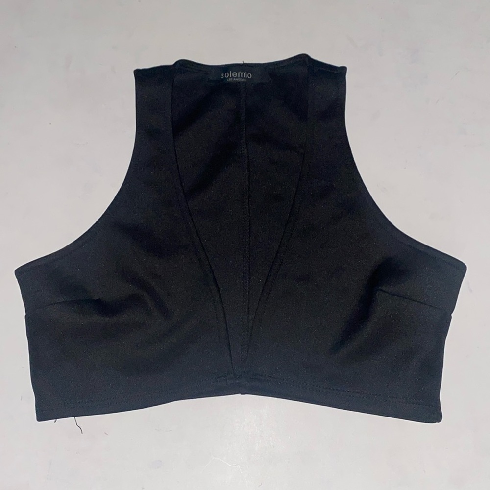 Nasty Gal Solemio Los Angeles Black V-Neck Crop Top Stretch in 4